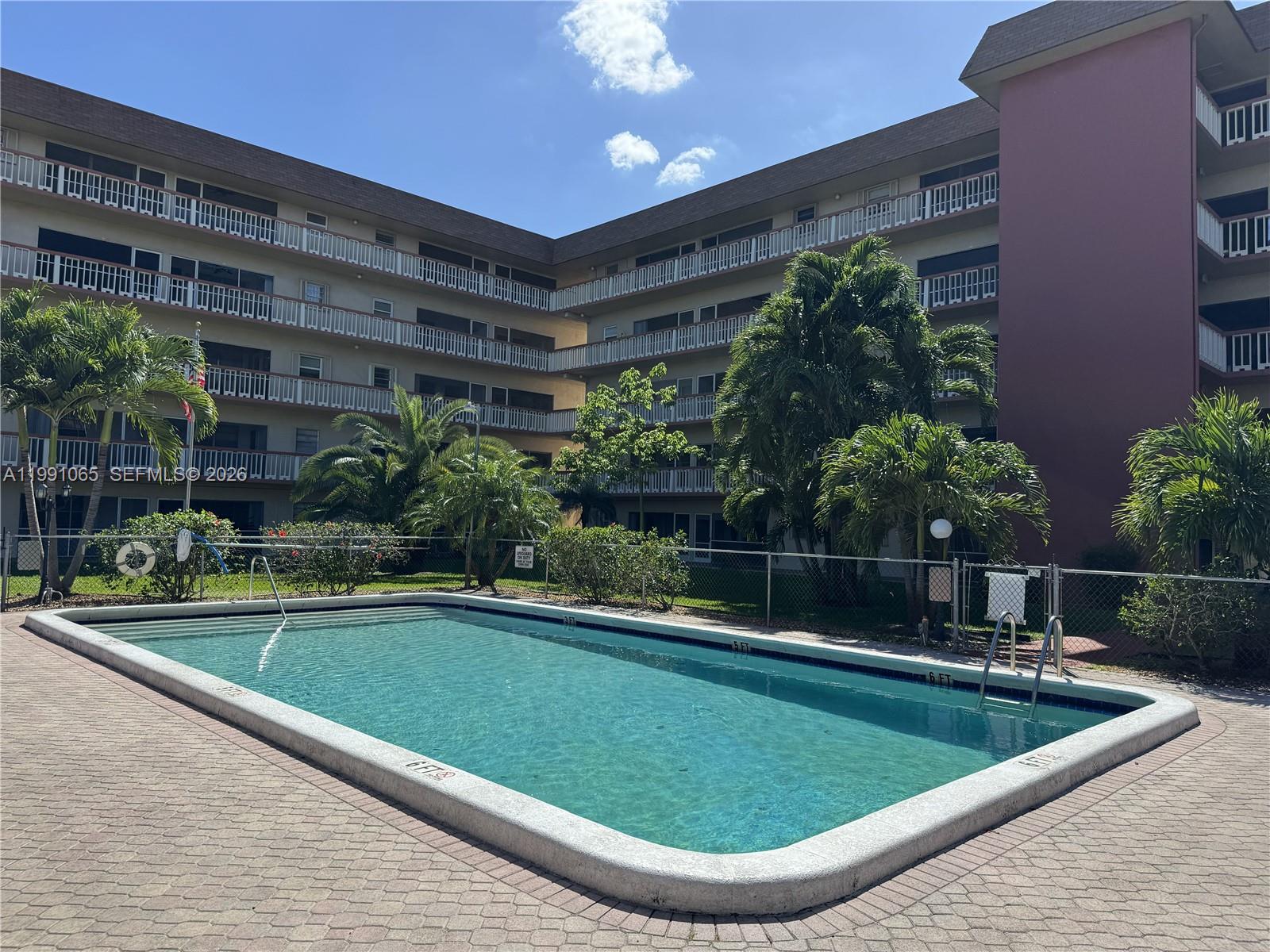 BEVERLY HILLS CONDO 12 - Residential