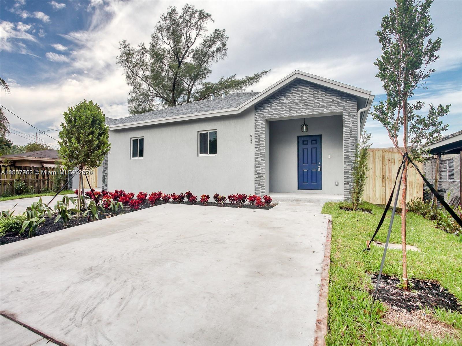 Investors .....This is it! Desirable Riverside Park property. It is near the Port, Downtown FLL, Airport, Las Olas, I95, and a 15 drive to the Hard Rock Hotel and Casino. Great investor opportunity or primary residence. Impact windows and doors, Investors welcome New construction in 2020. Half Duplex. Airbnb allows in that area.