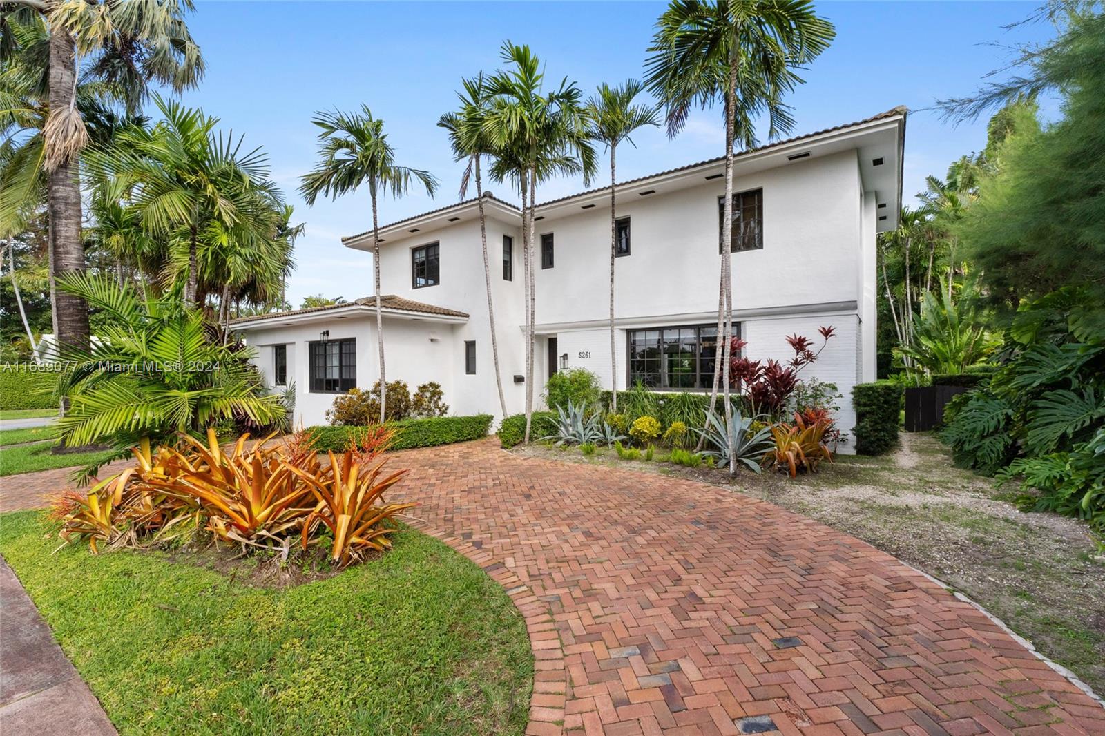 5261 La Gorce Dr, Miami Beach, Miami-Dade County, Florida - 5 Bedrooms  
5 Bathrooms - 