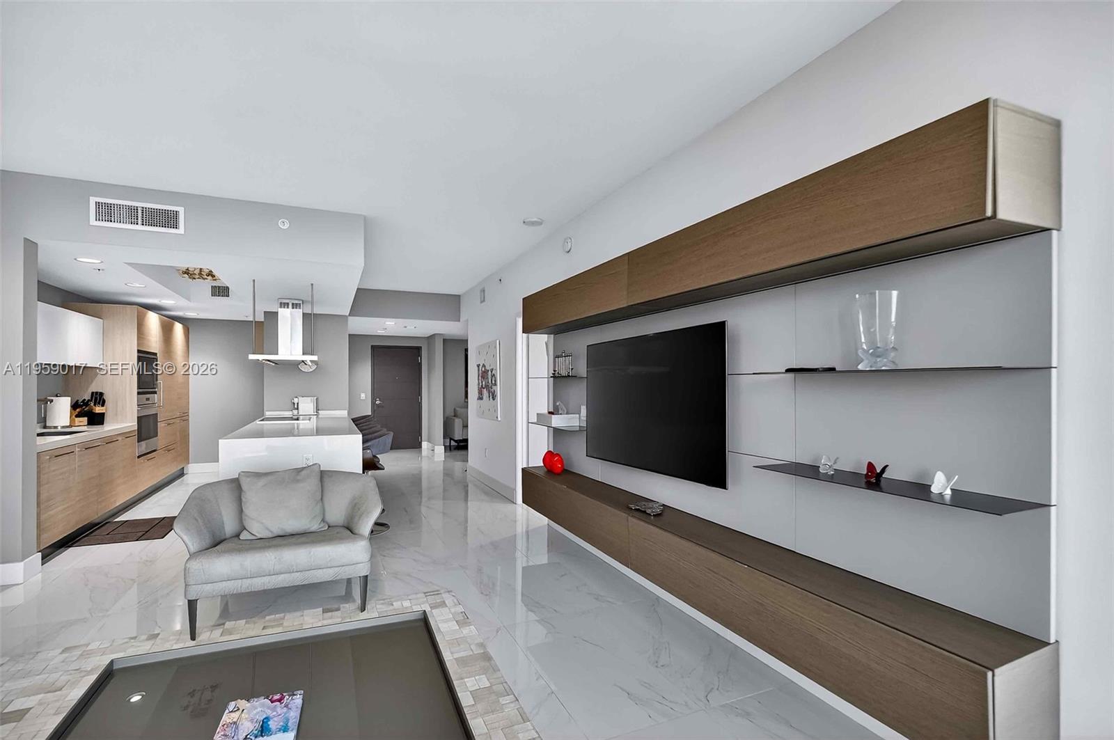 MARINA PALMS RESIDENCES S - Residential