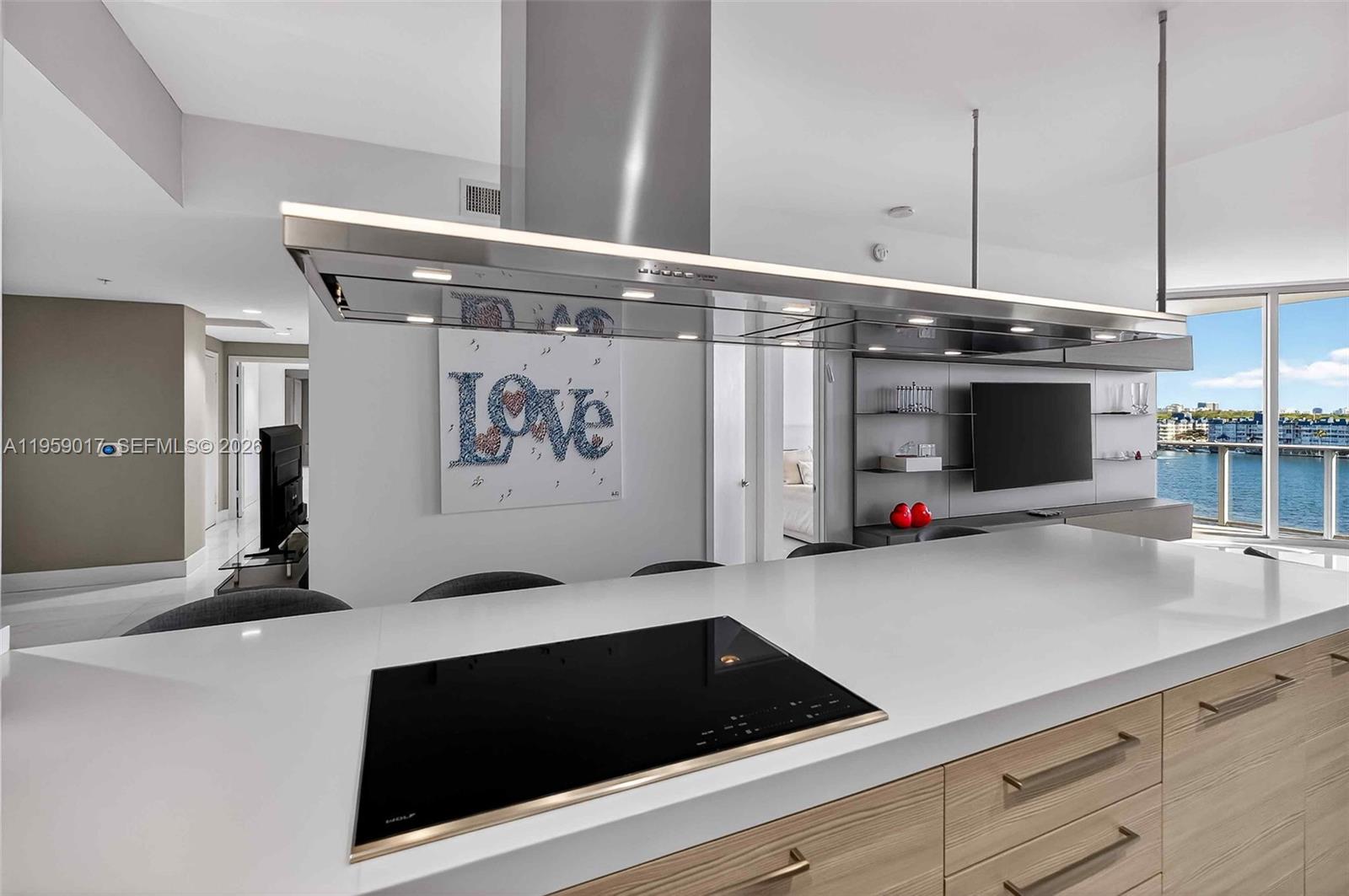 MARINA PALMS RESIDENCES S - Residential