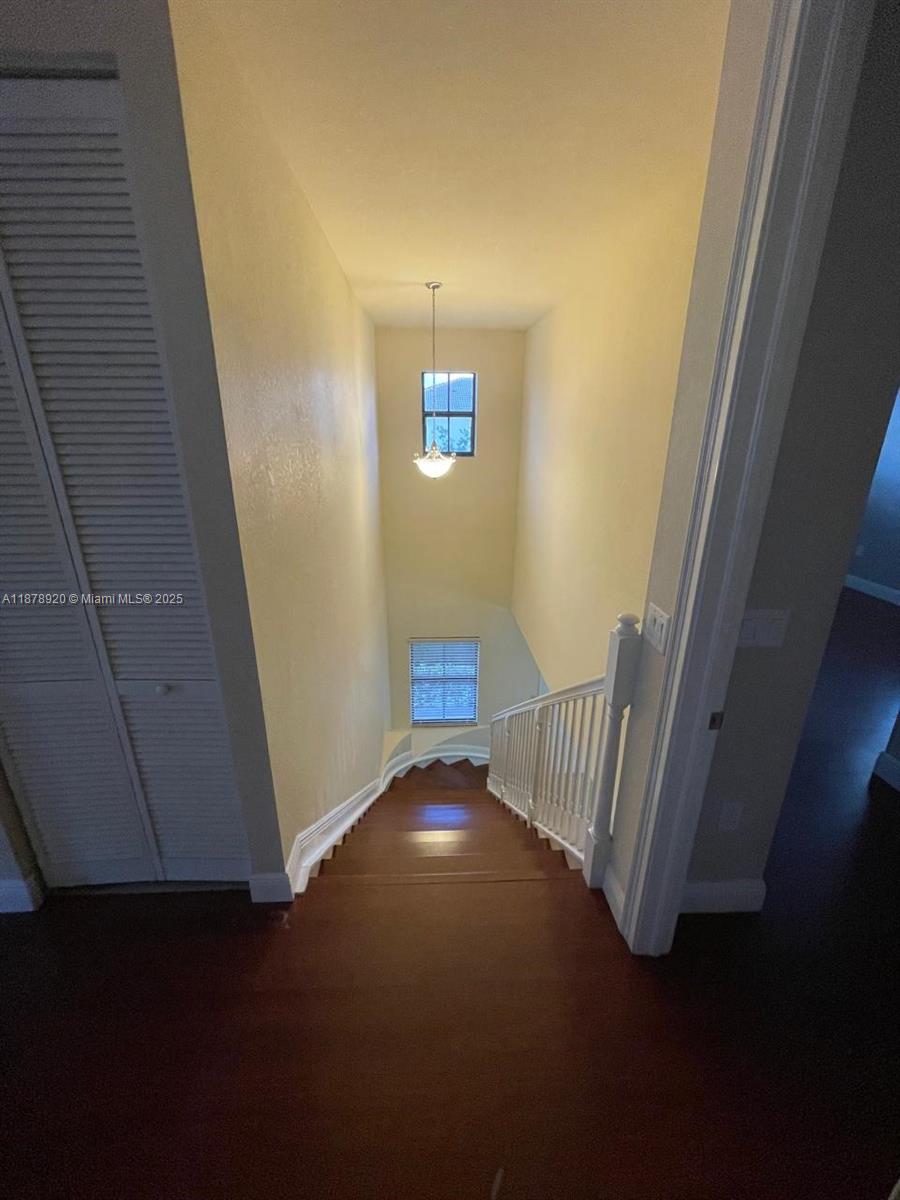 DORAL BREEZE - Residential