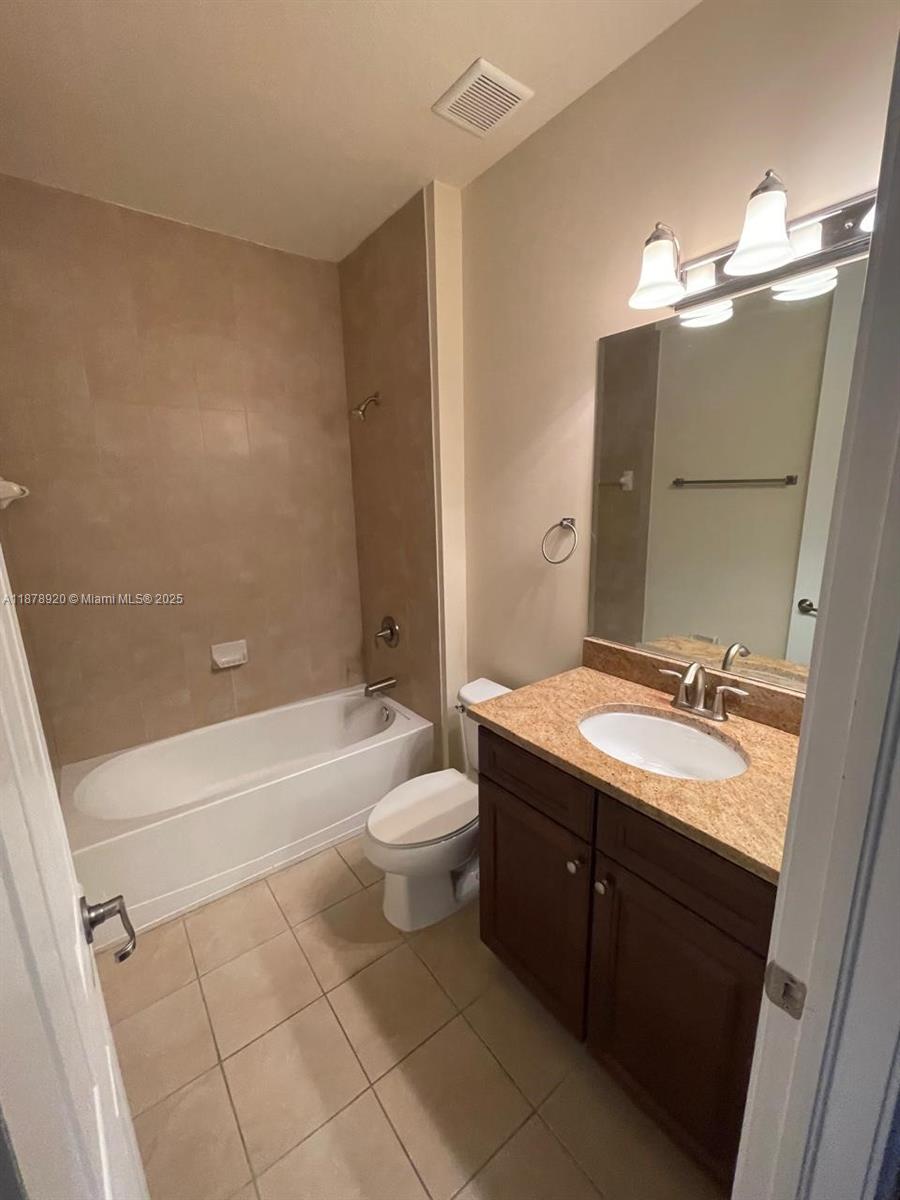 DORAL BREEZE - Residential