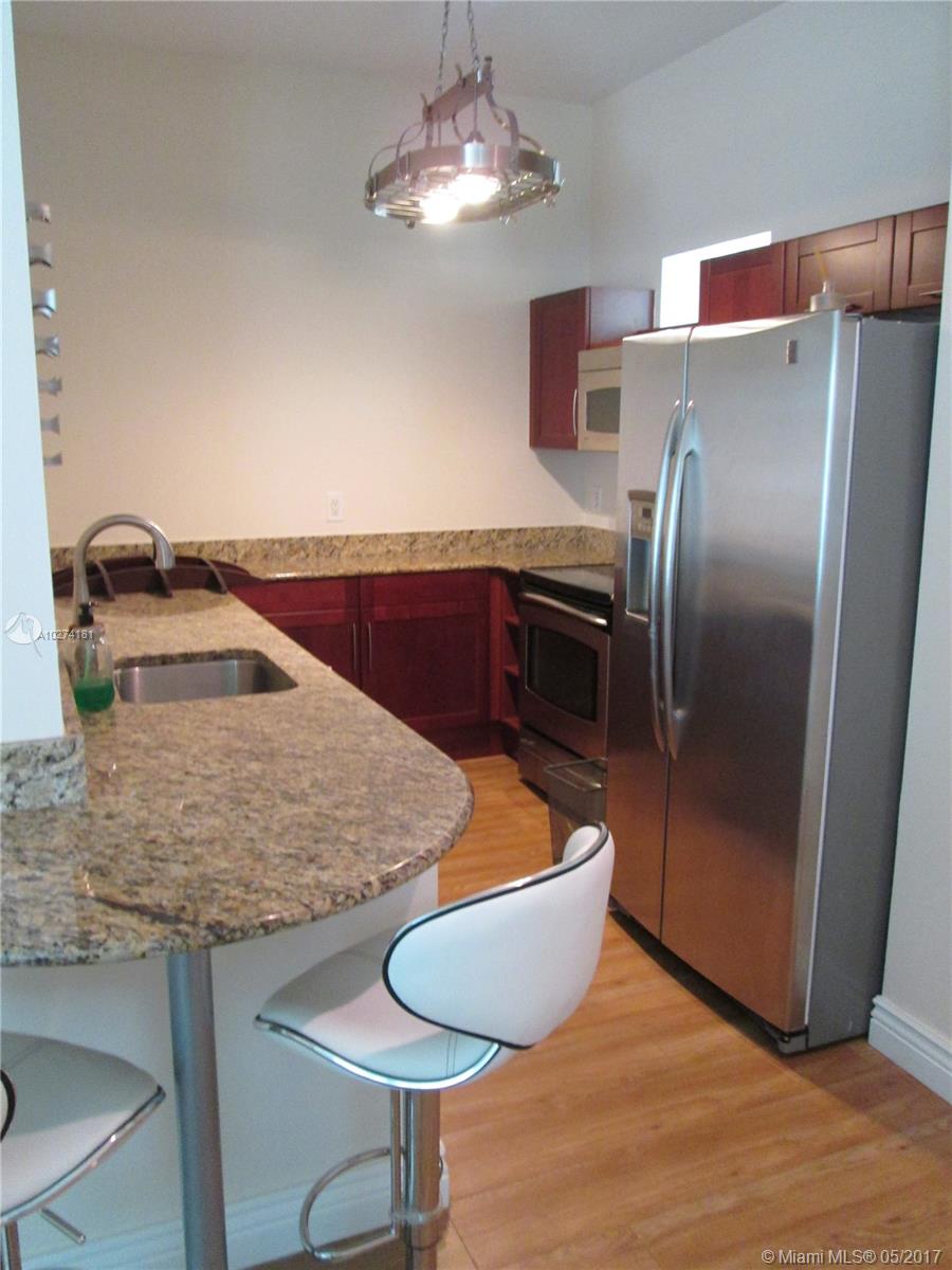 DOWNTOWN DADELAND CONDO N - Residential Lease