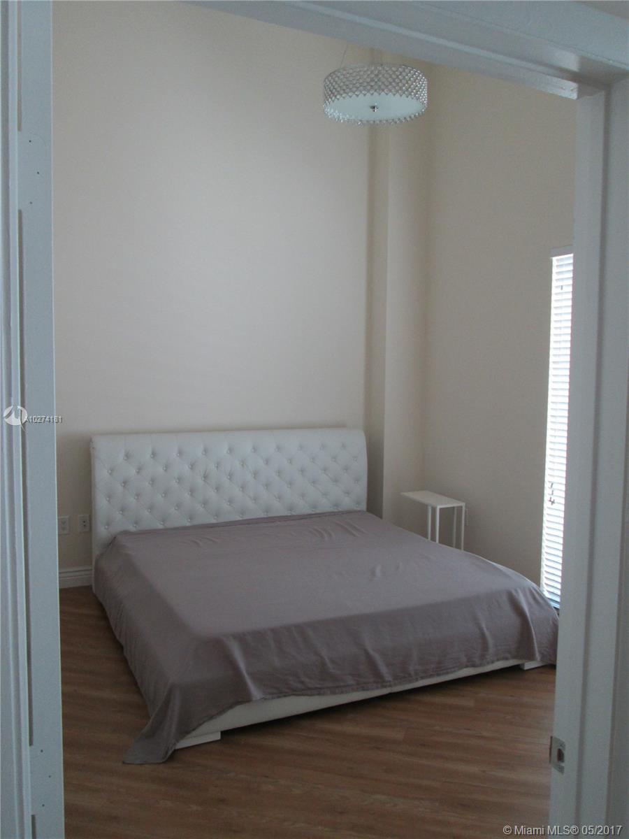 DOWNTOWN DADELAND CONDO N - Residential Lease