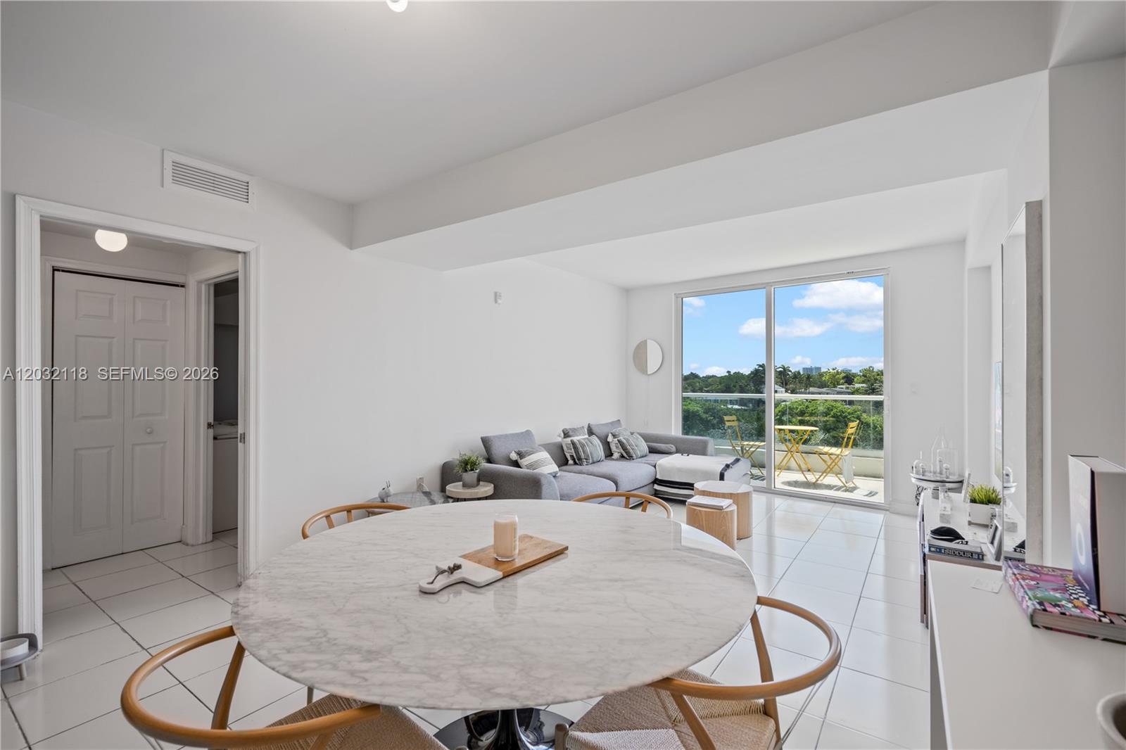 6362 Collins Ave 312