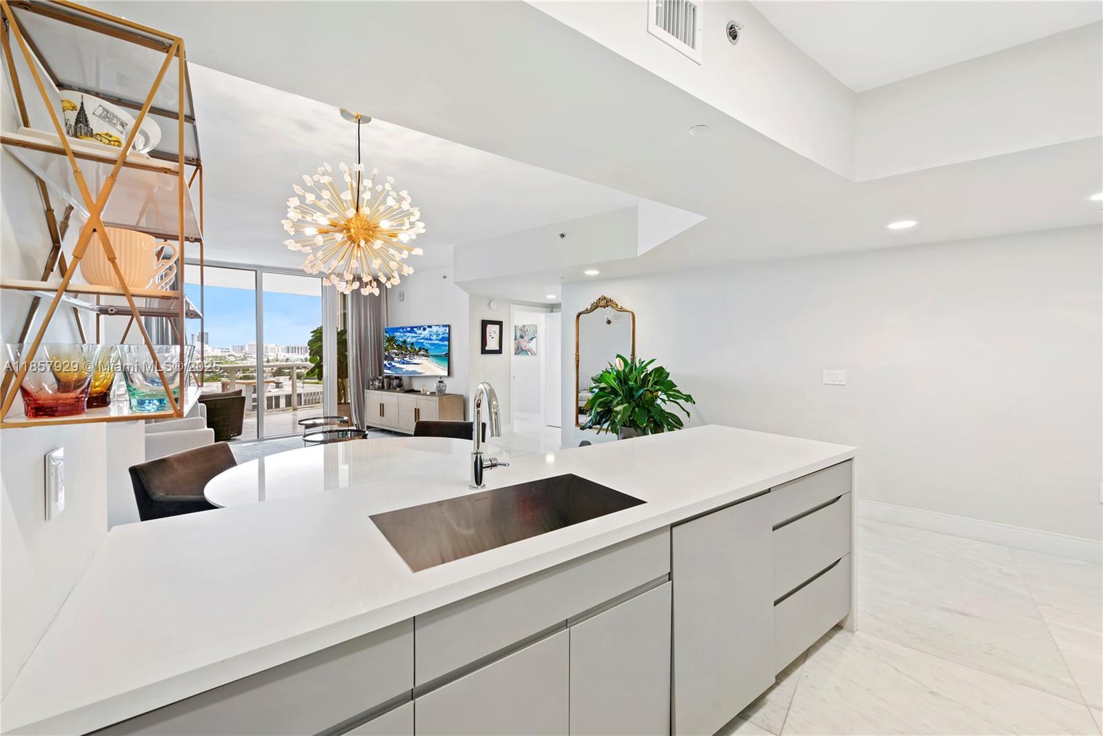 400 Alton Rd 1405