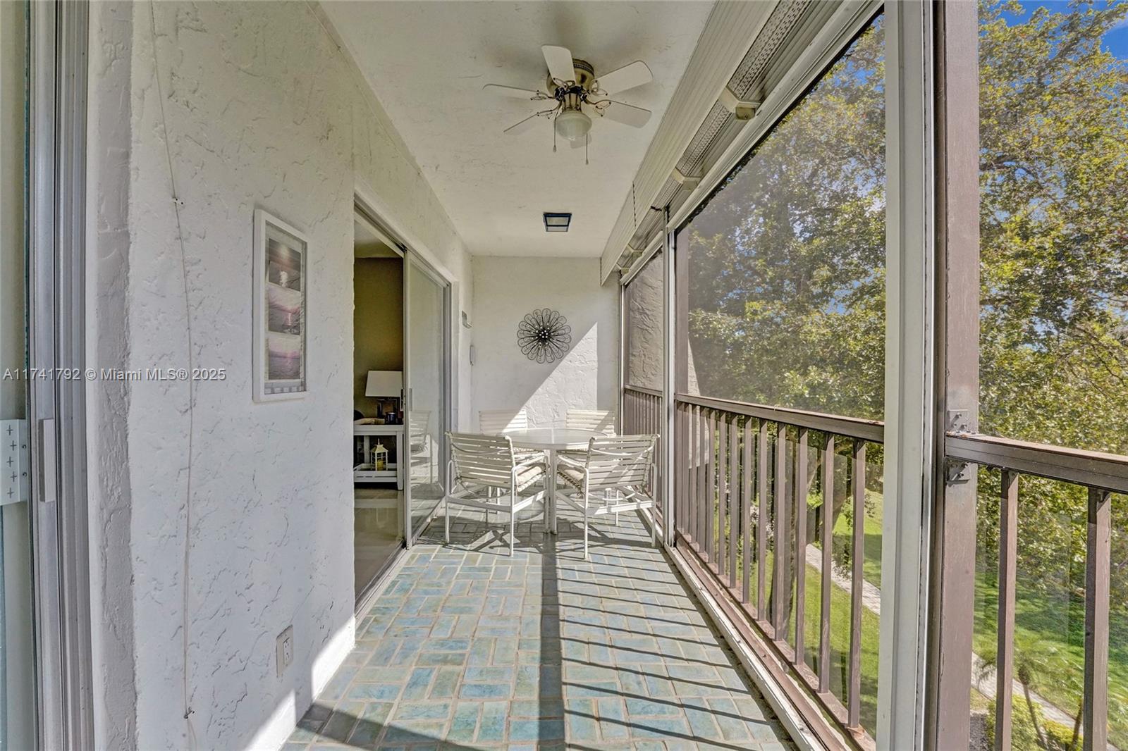 GREENS OF INVERRARY PHASE - Residential