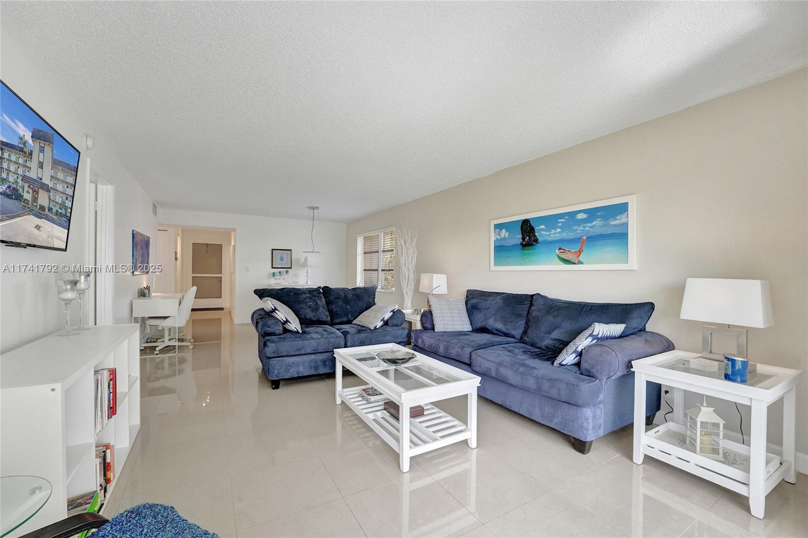 GREENS OF INVERRARY PHASE - Residential