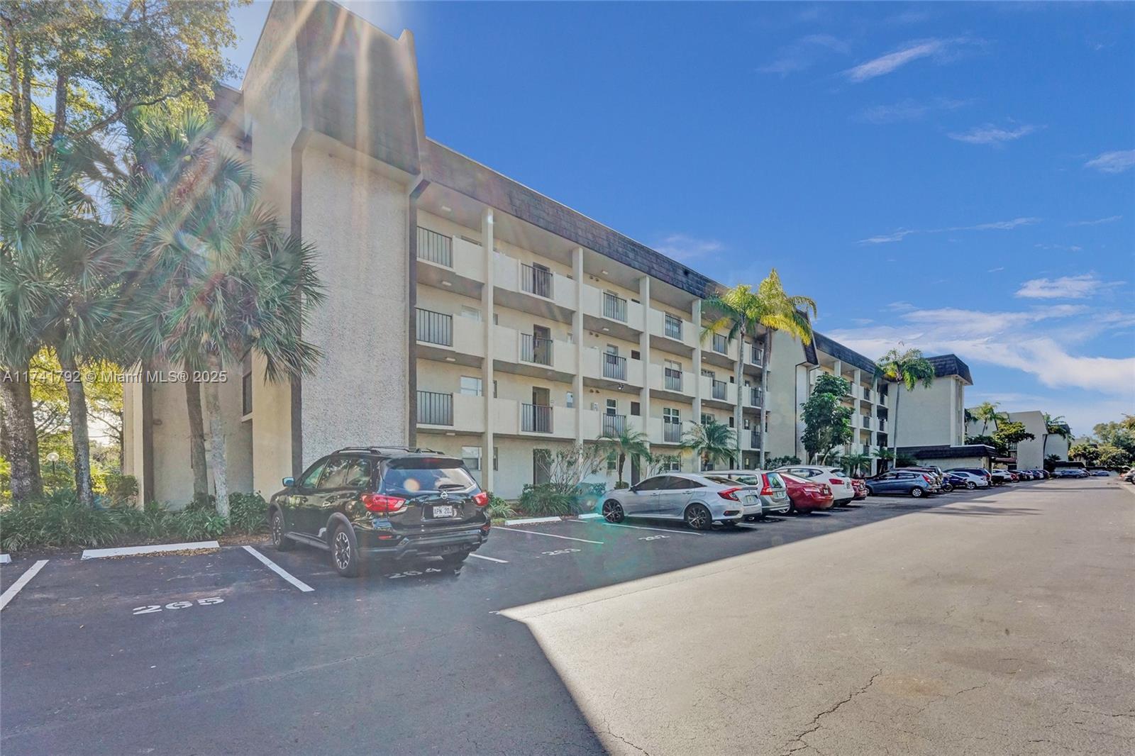 GREENS OF INVERRARY PHASE - Residential