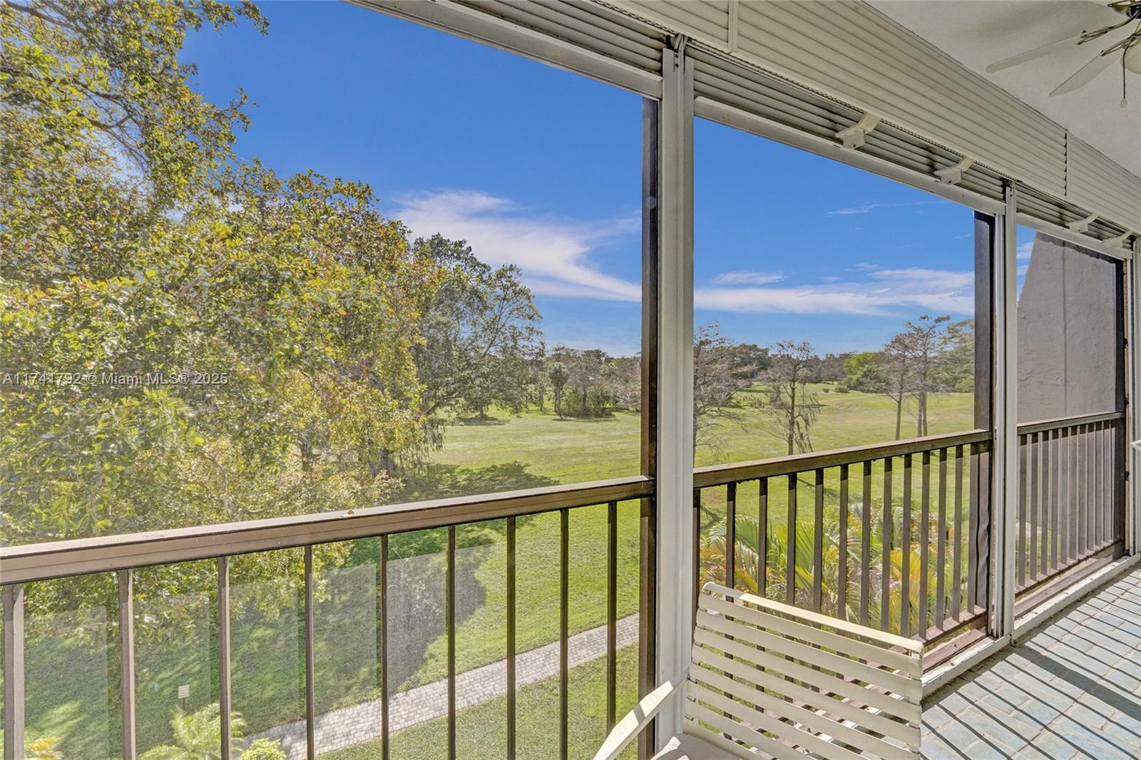 GREENS OF INVERRARY PHASE - Residential