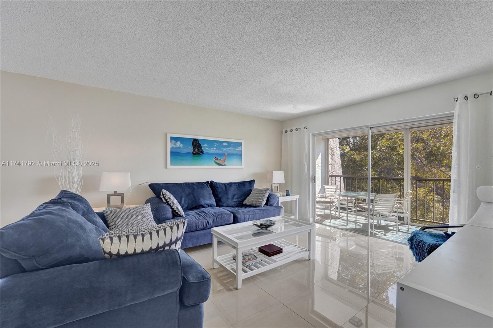 GREENS OF INVERRARY PHASE - Residential