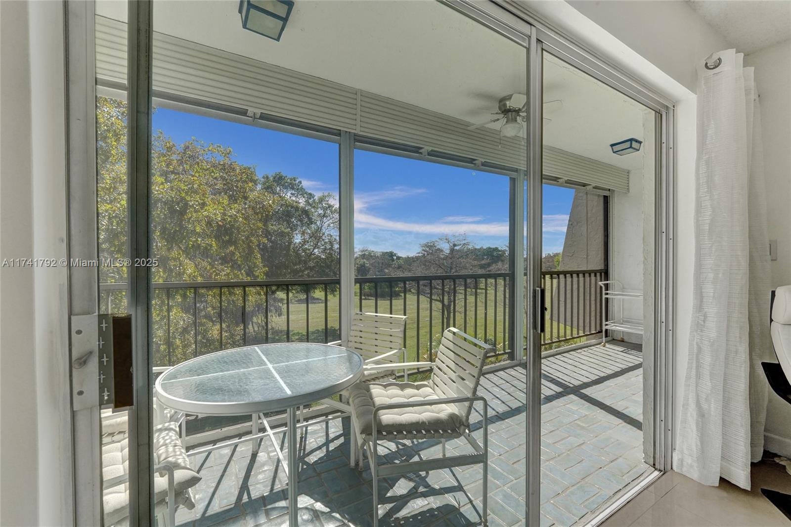 GREENS OF INVERRARY PHASE - Residential