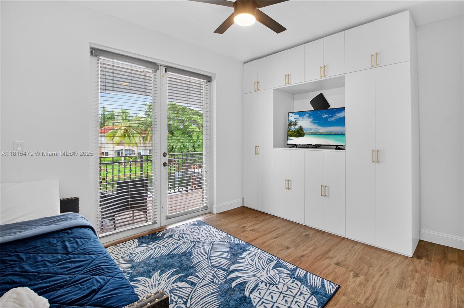 RENAISSANCE ESTATES - Residential