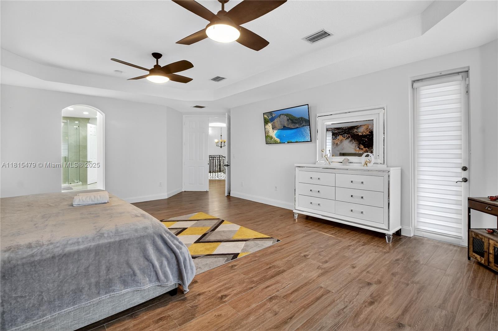 RENAISSANCE ESTATES - Residential