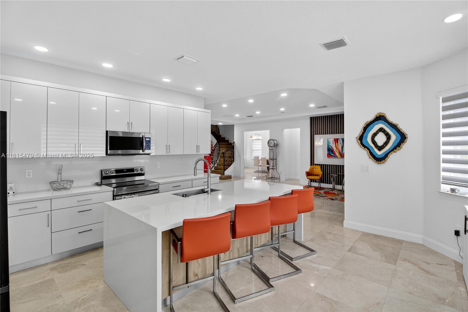 RENAISSANCE ESTATES - Residential