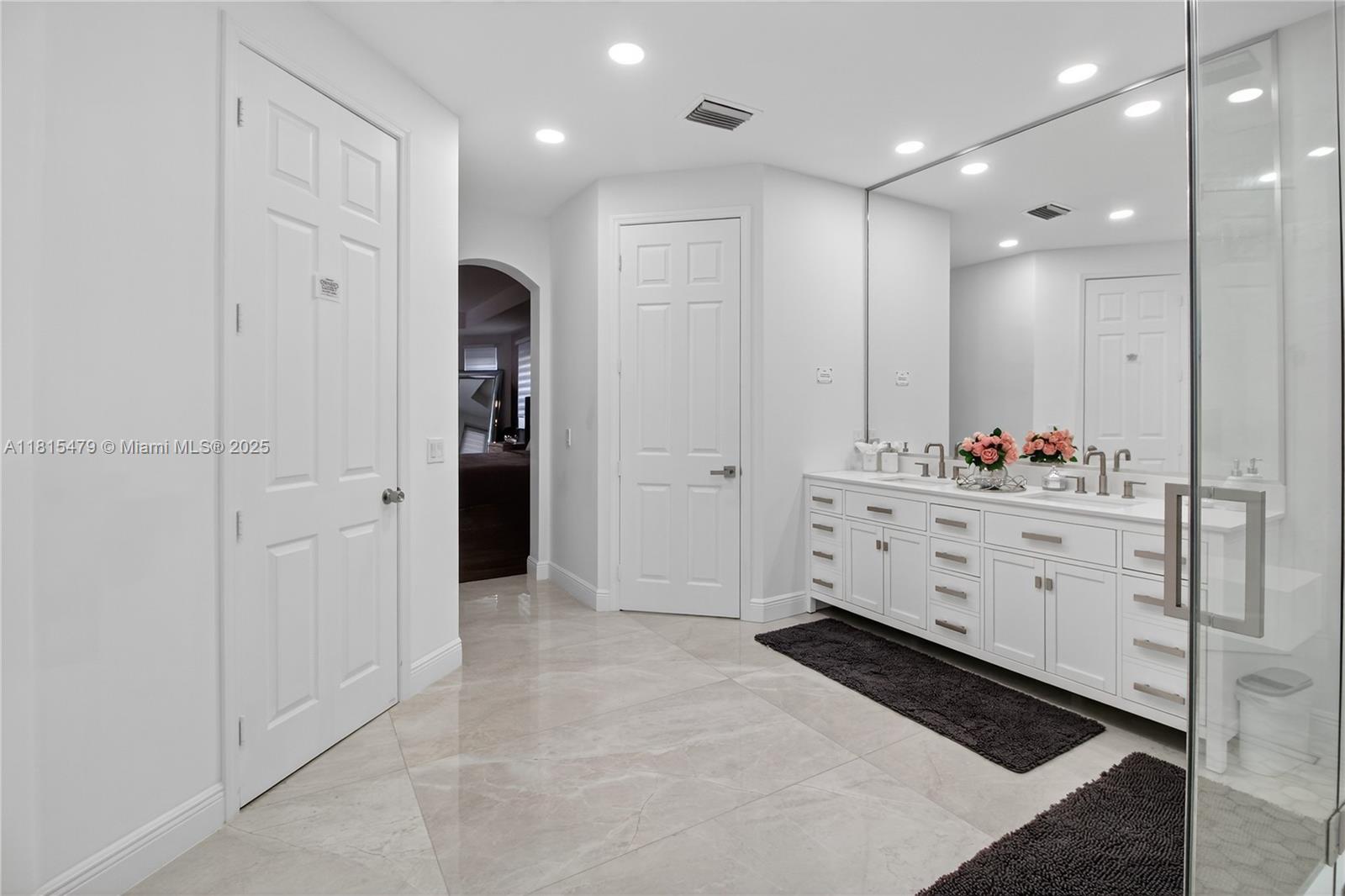 RENAISSANCE ESTATES - Residential