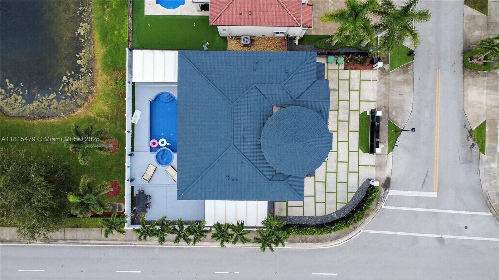 RENAISSANCE ESTATES - Residential