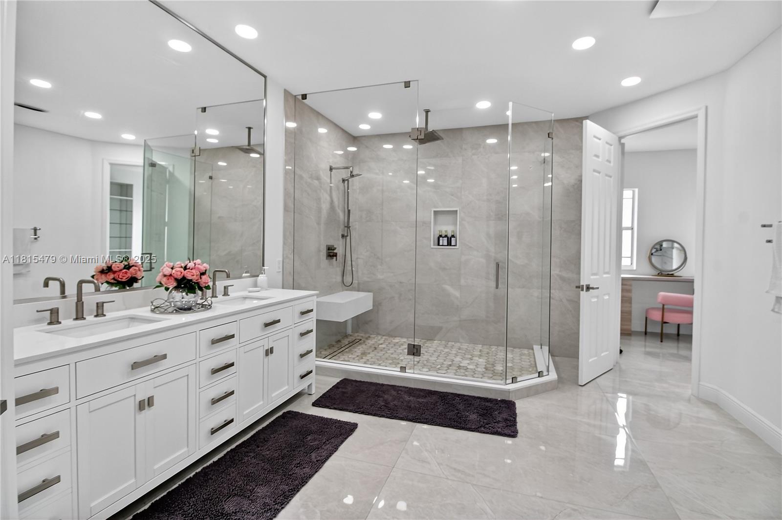 RENAISSANCE ESTATES - Residential