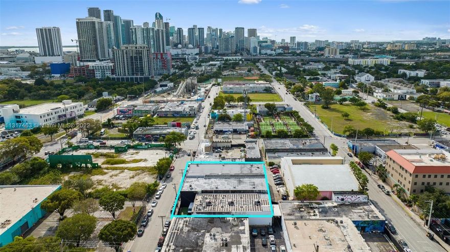 This portfolio presents a 19,650 SF three-parcel assemblage with approximately 26,274 SF leasable space by the south-eastern gateway into Wynwood’s Art & Entertainment District. With existing cash flow generated from leases at below market value, the property has tremendous upside potential to further increase revenues while benefiting from the imminent transformation of Wynwood’s SE Quadrant. Several significant new projects such as CIM Group’s Wynwood Square, with approximately 87,000 SF office & retail space as well as 257 apartments, and Quadrum Global’s fashionable Arlo Hotel, are located within only a block or two of the property. Current tenants in place-
