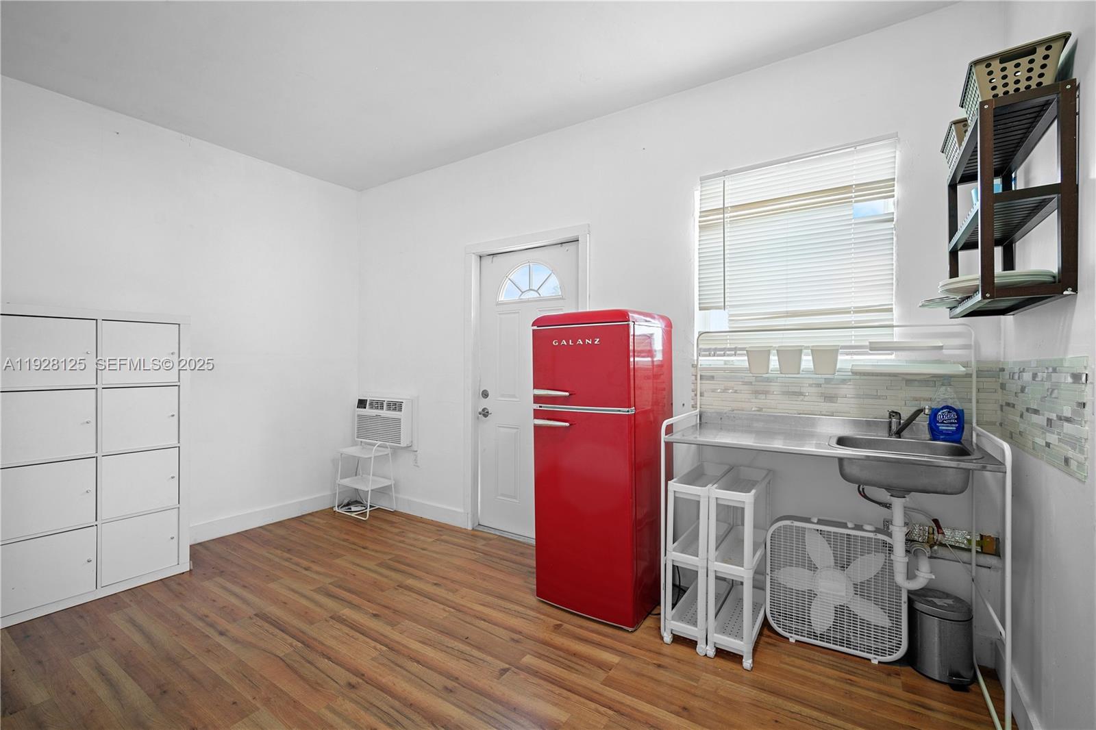 MONTICELLO PK UNIT NO 3 - Residential Lease