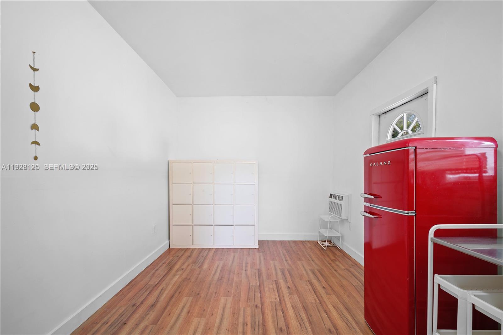 MONTICELLO PK UNIT NO 3 - Residential Lease