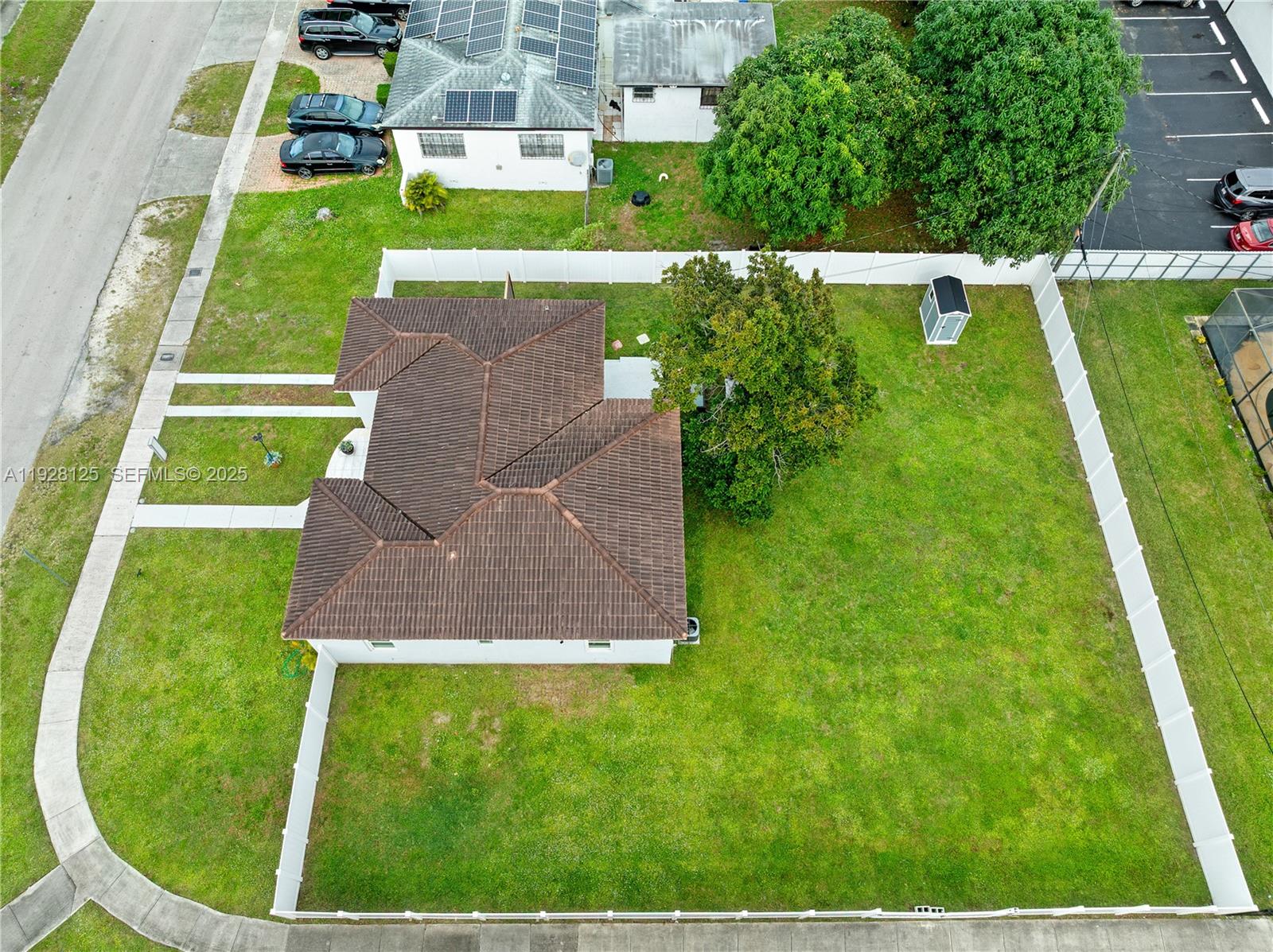 MONTICELLO PK UNIT NO 3 - Residential Lease