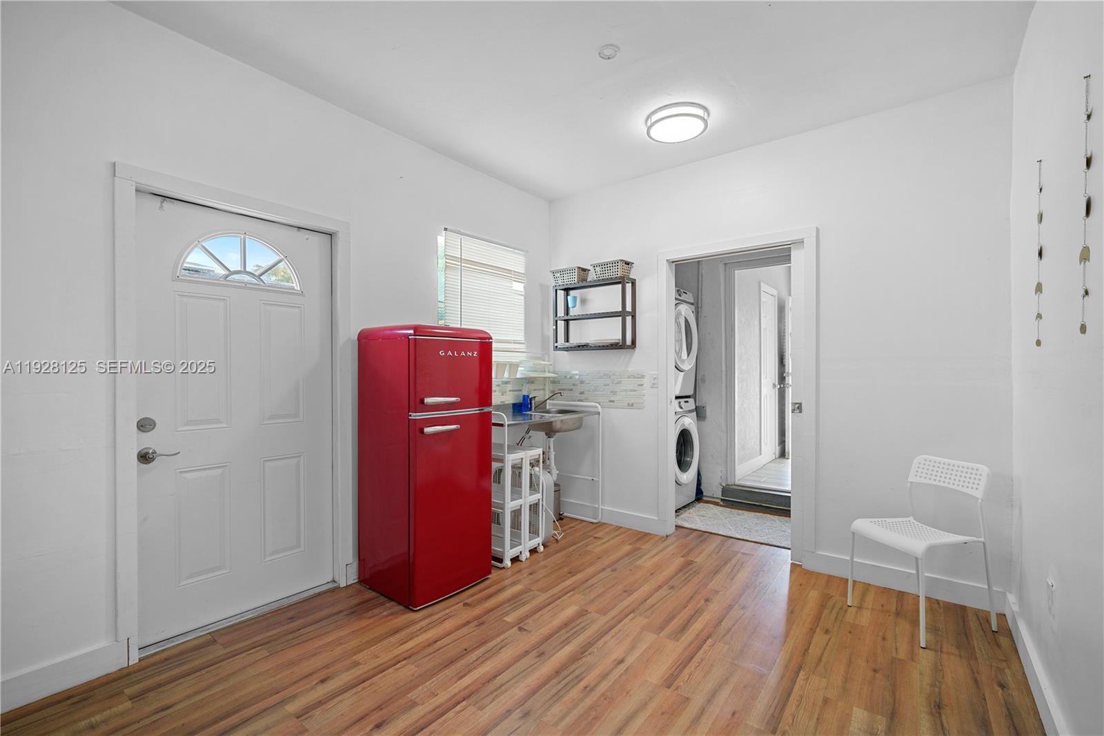 MONTICELLO PK UNIT NO 3 - Residential Lease