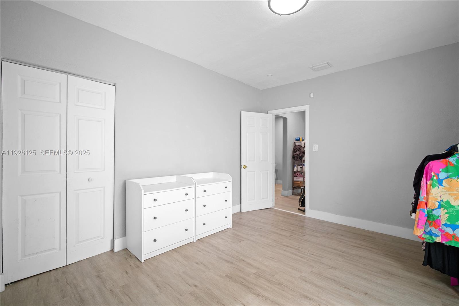 MONTICELLO PK UNIT NO 3 - Residential Lease