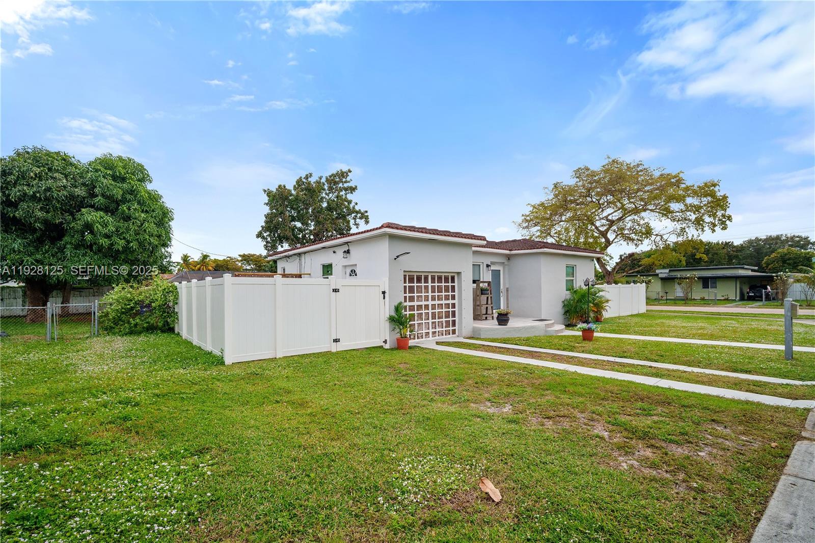 MONTICELLO PK UNIT NO 3 - Residential Lease