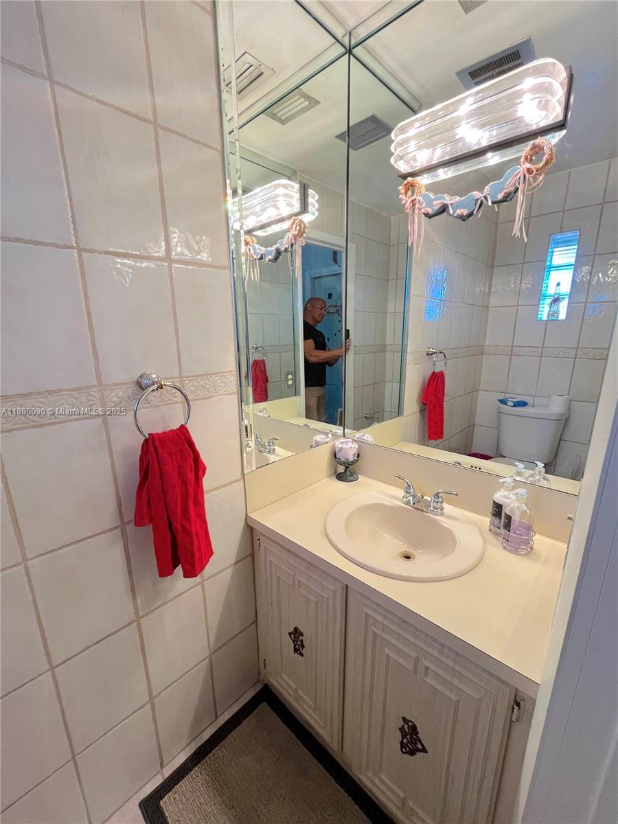 LAKE ORLEANS EAST - Residential