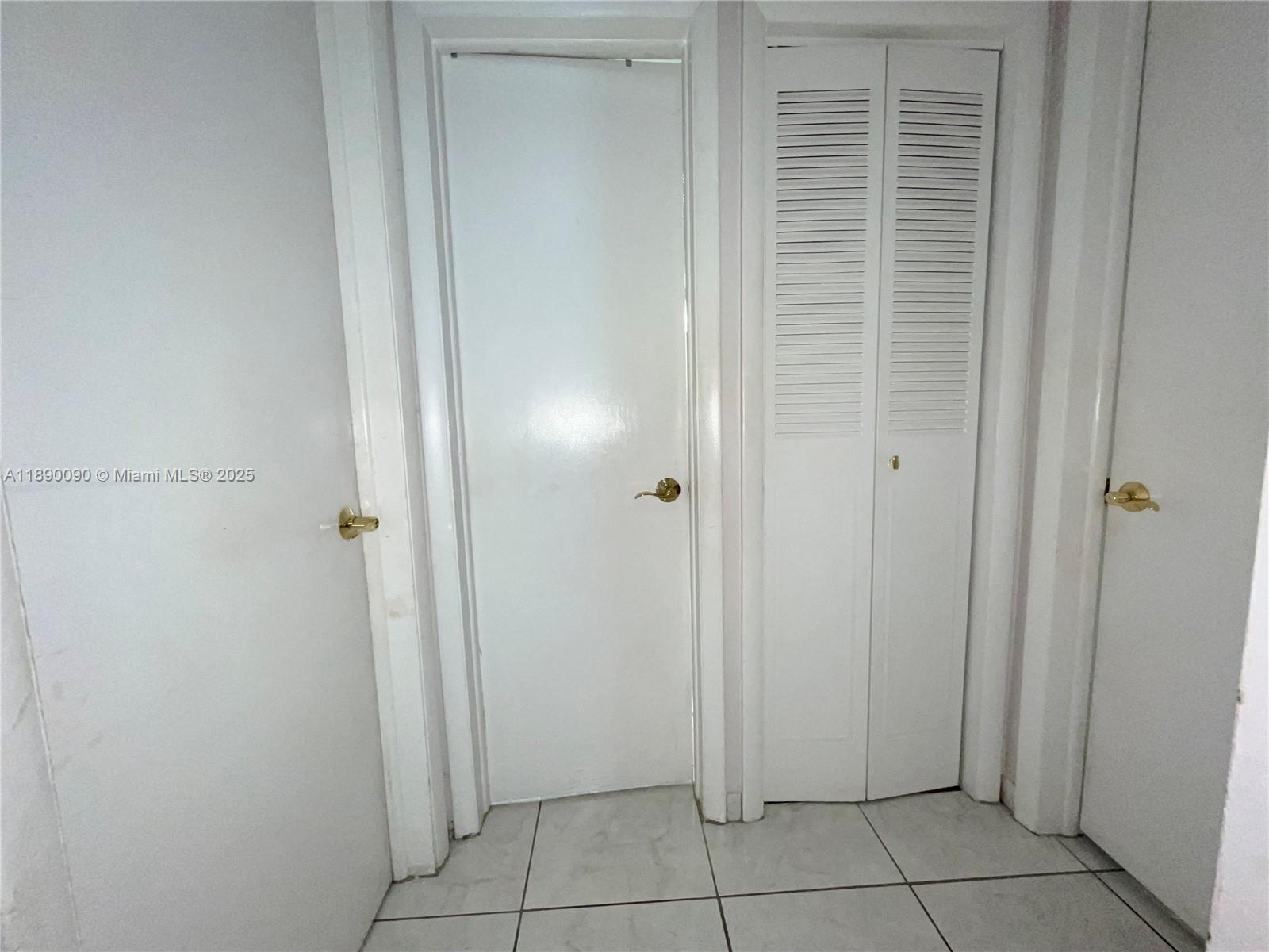 LAKE ORLEANS EAST - Residential