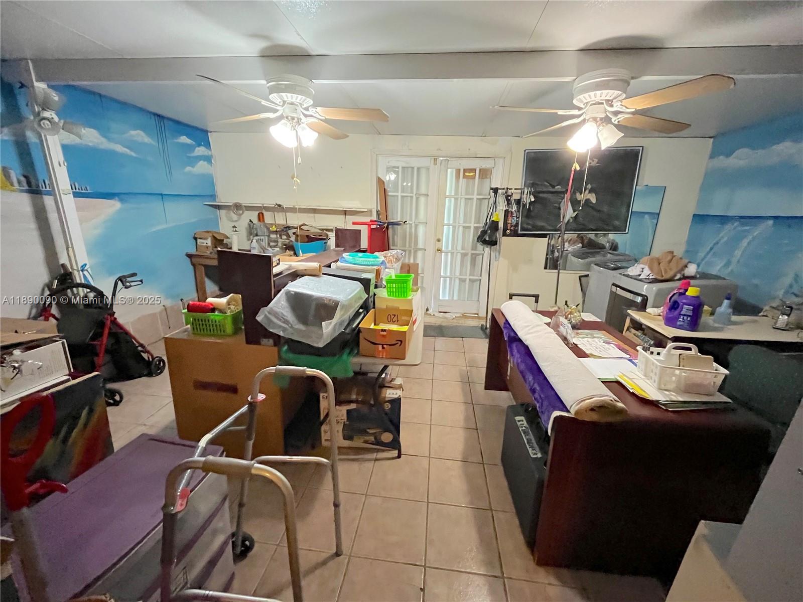 LAKE ORLEANS EAST - Residential
