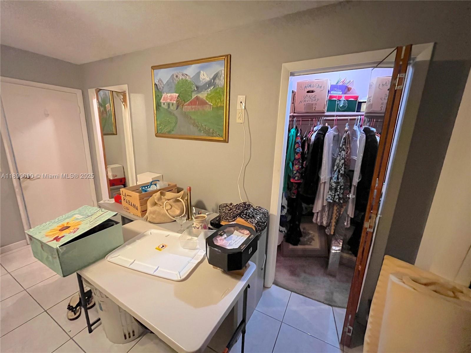 LAKE ORLEANS EAST - Residential