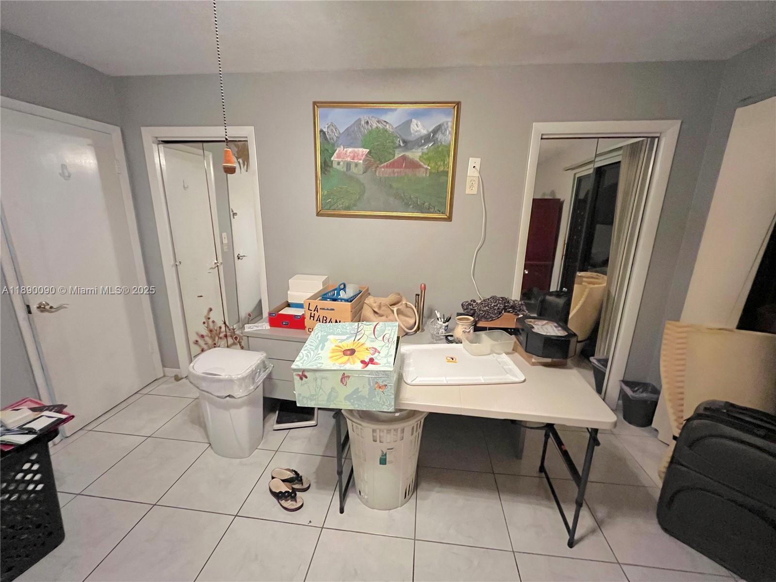 LAKE ORLEANS EAST - Residential