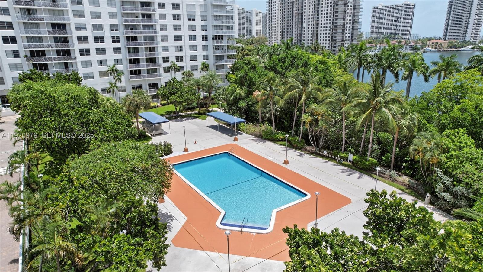 ADMIRALS PORT CONDO WEST - Residential
