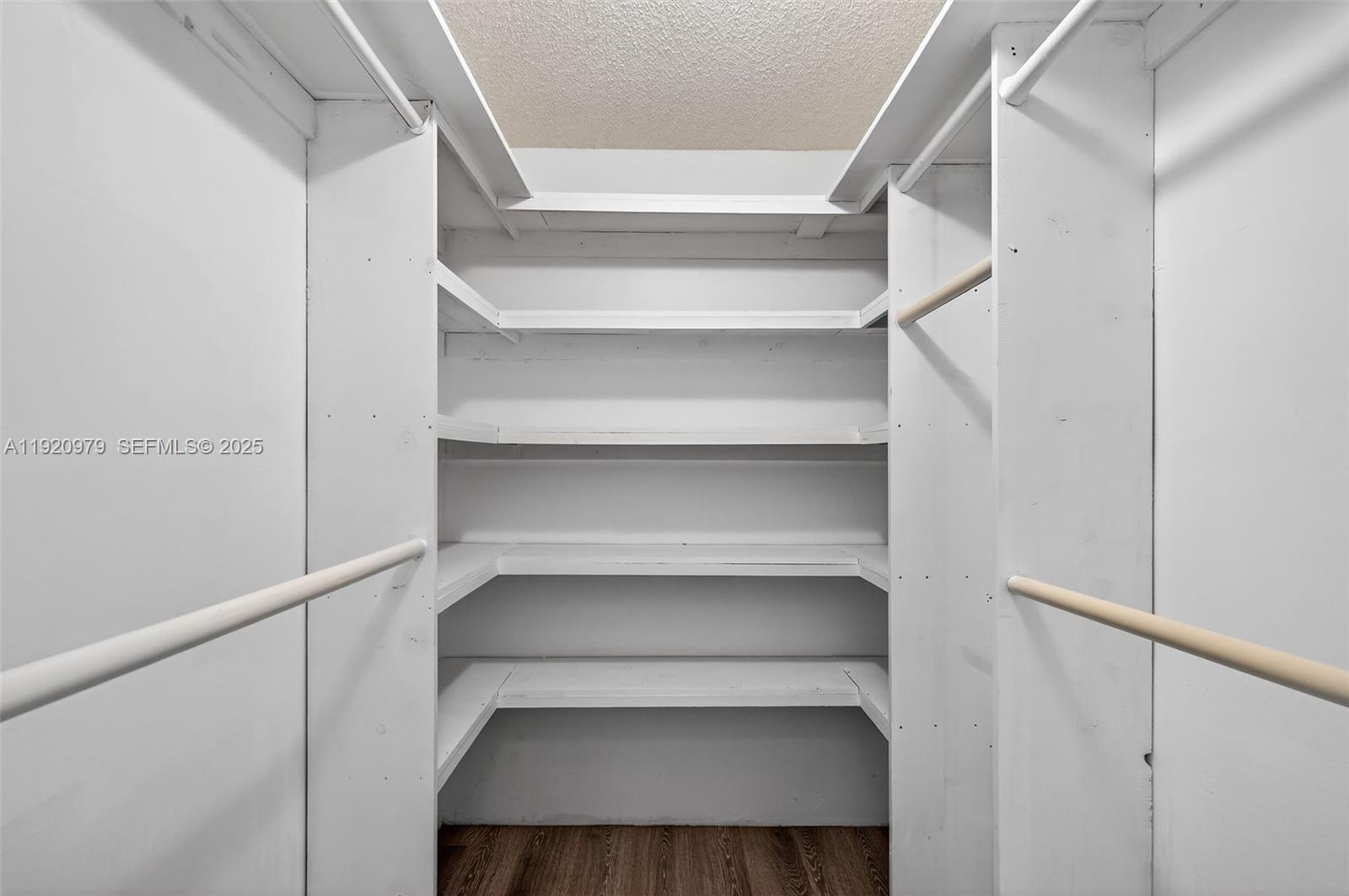 ADMIRALS PORT CONDO WEST - Residential