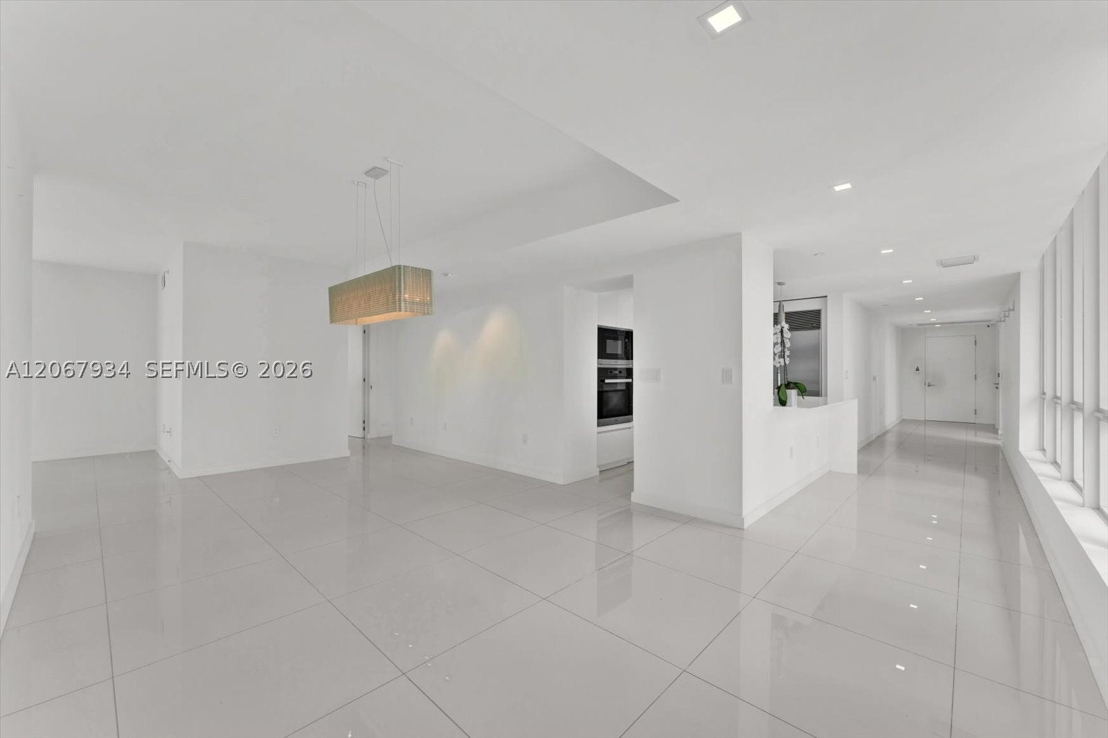 520 West Ave 2101