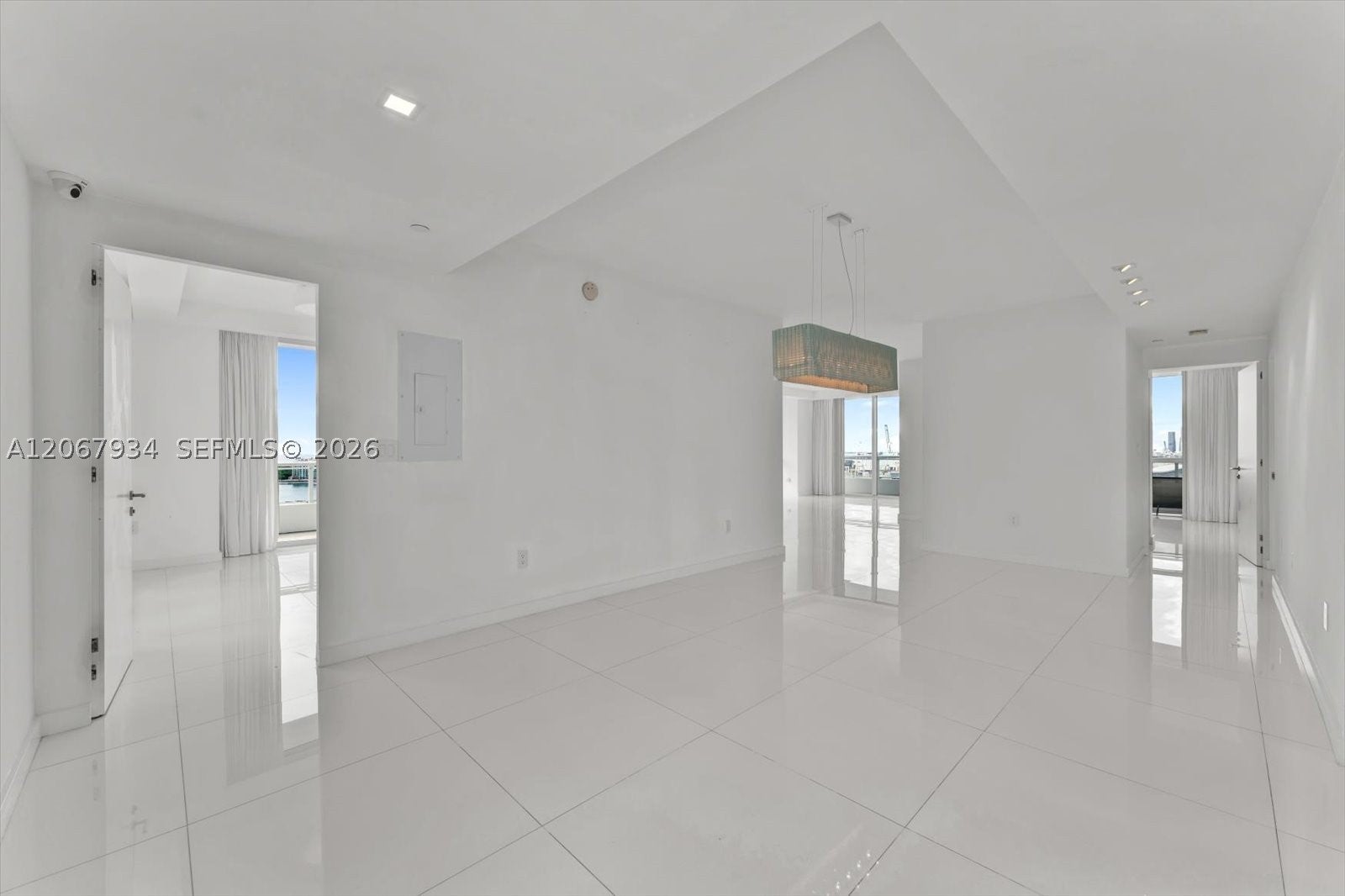 520 West Ave 2101