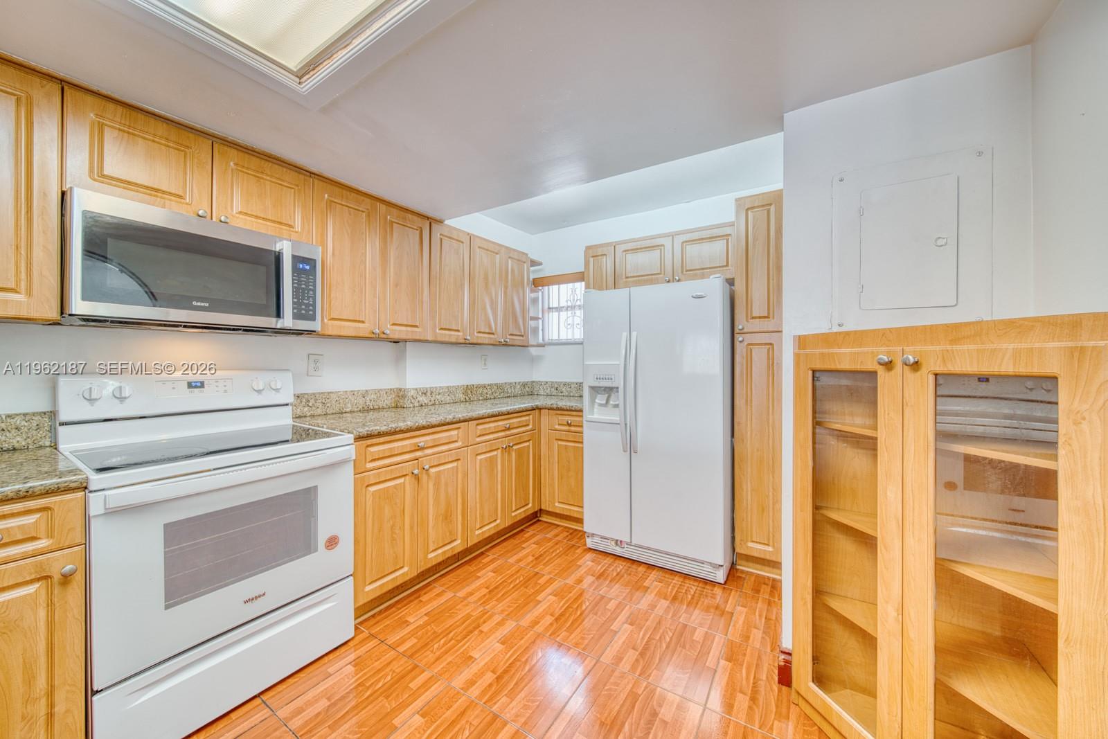 EL CAMINO REAL NORTH COND - Residential