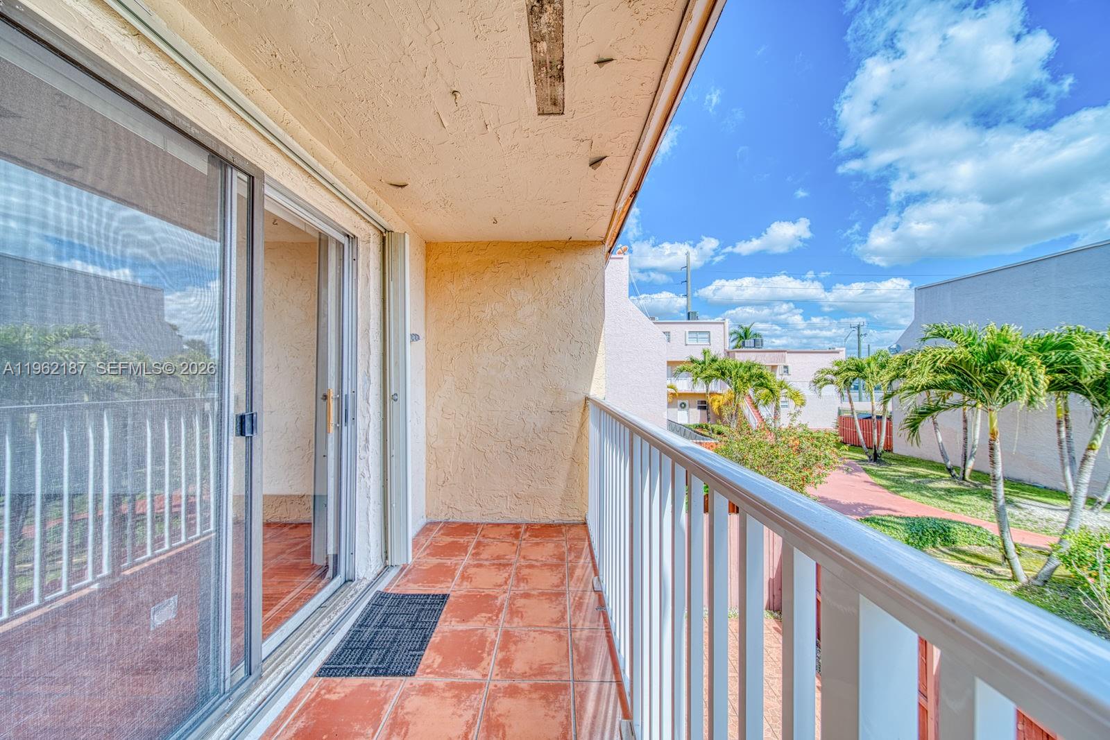 EL CAMINO REAL NORTH COND - Residential