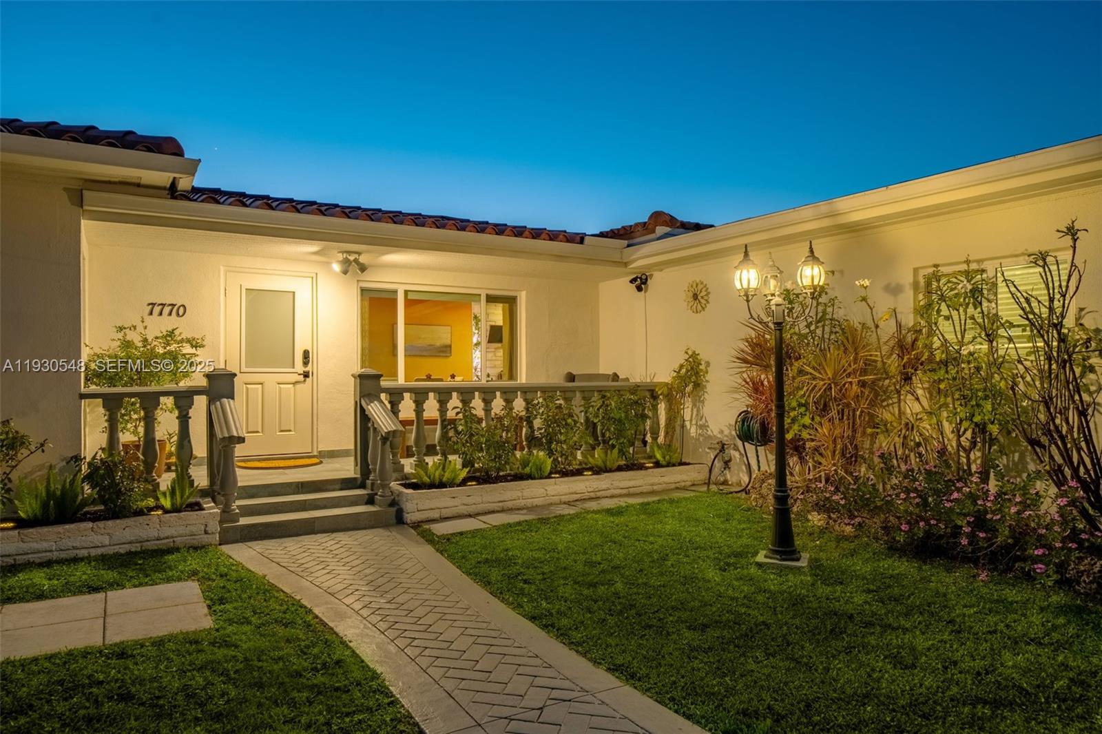 BISCAYNE POINT - Residential