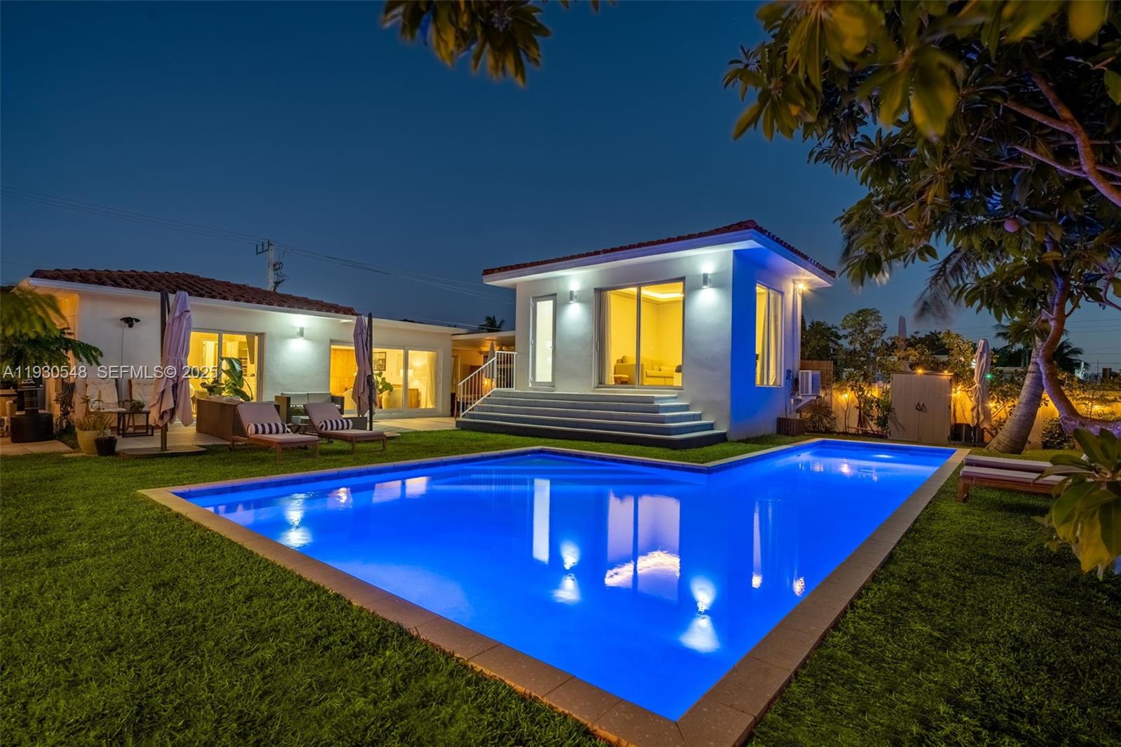 BISCAYNE POINT - Residential