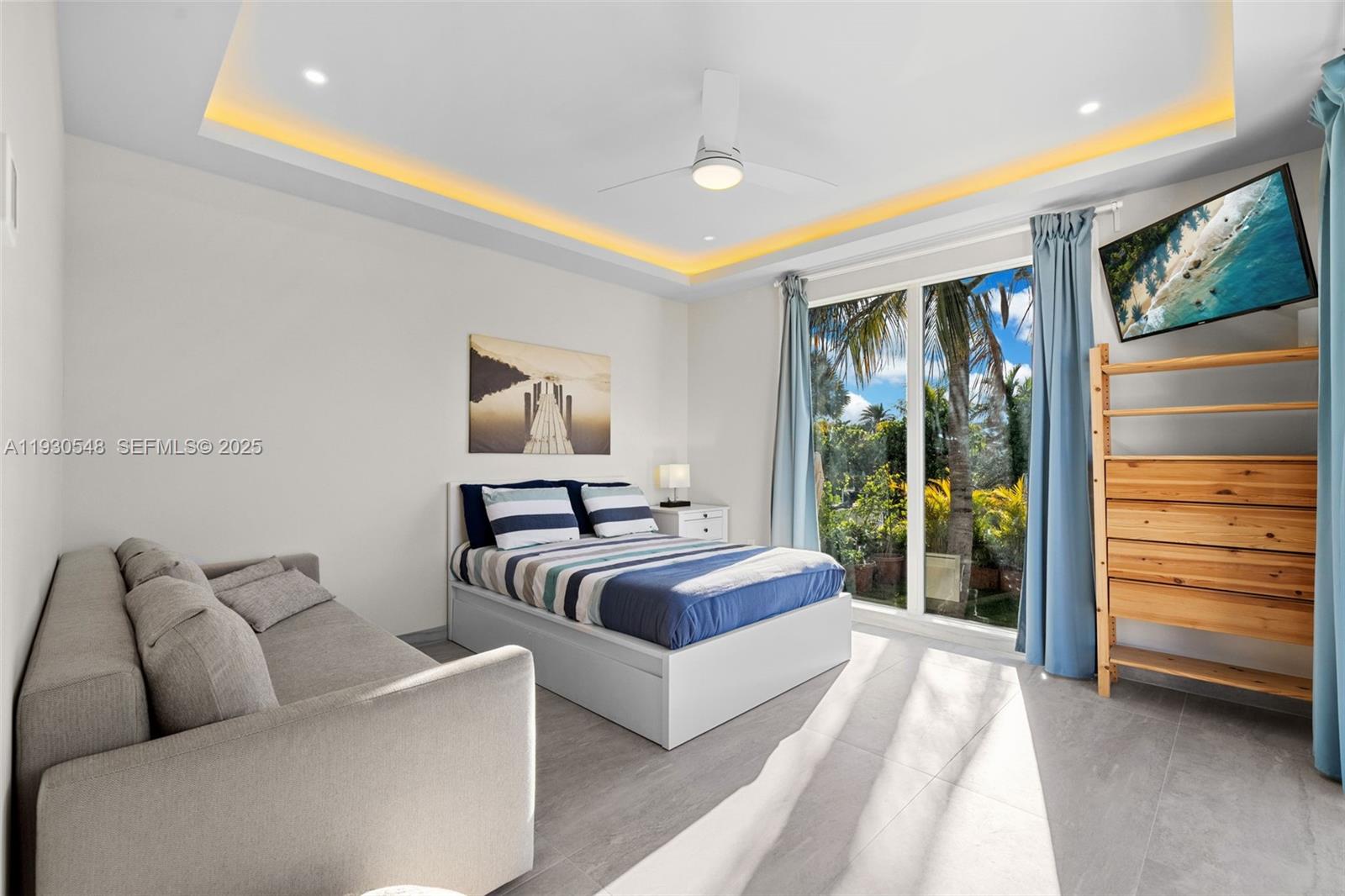 BISCAYNE POINT - Residential