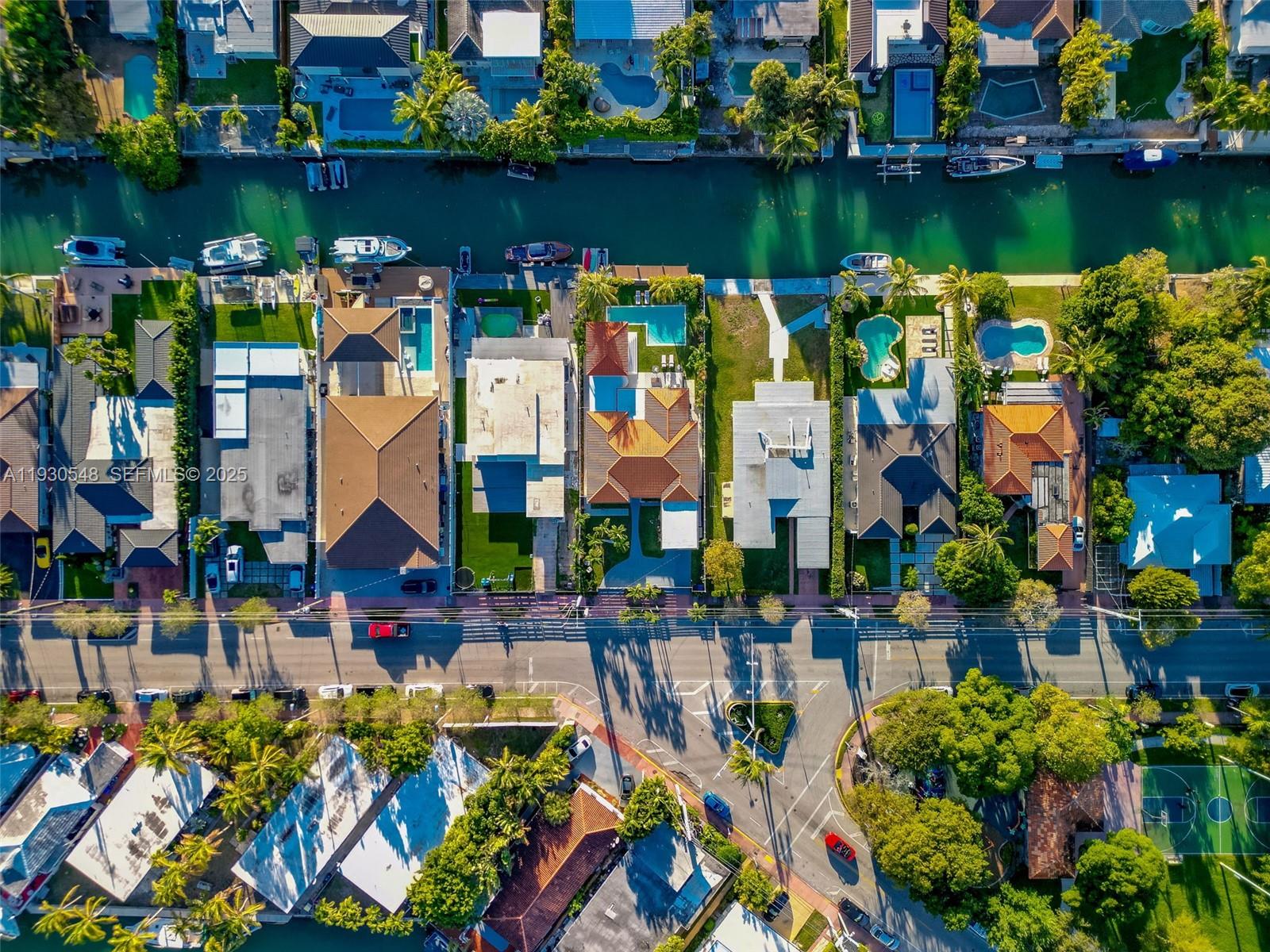 BISCAYNE POINT - Residential