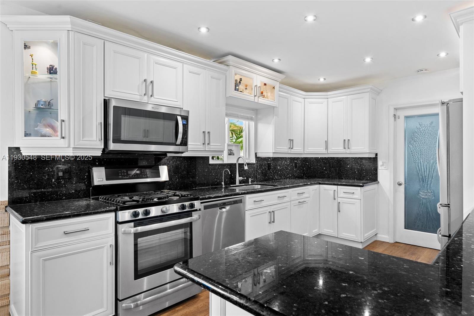 BISCAYNE POINT - Residential