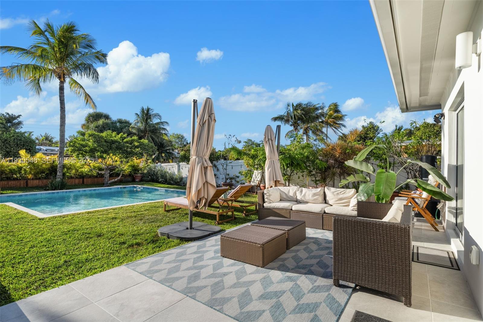 BISCAYNE POINT - Residential