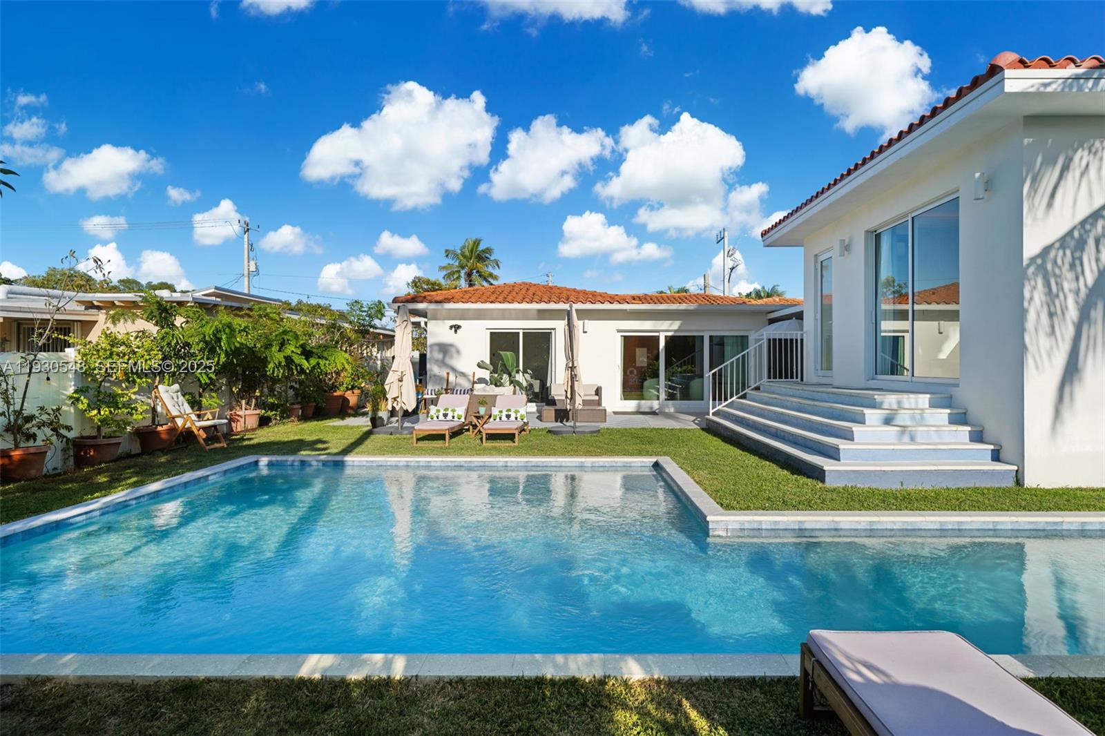 BISCAYNE POINT - Residential