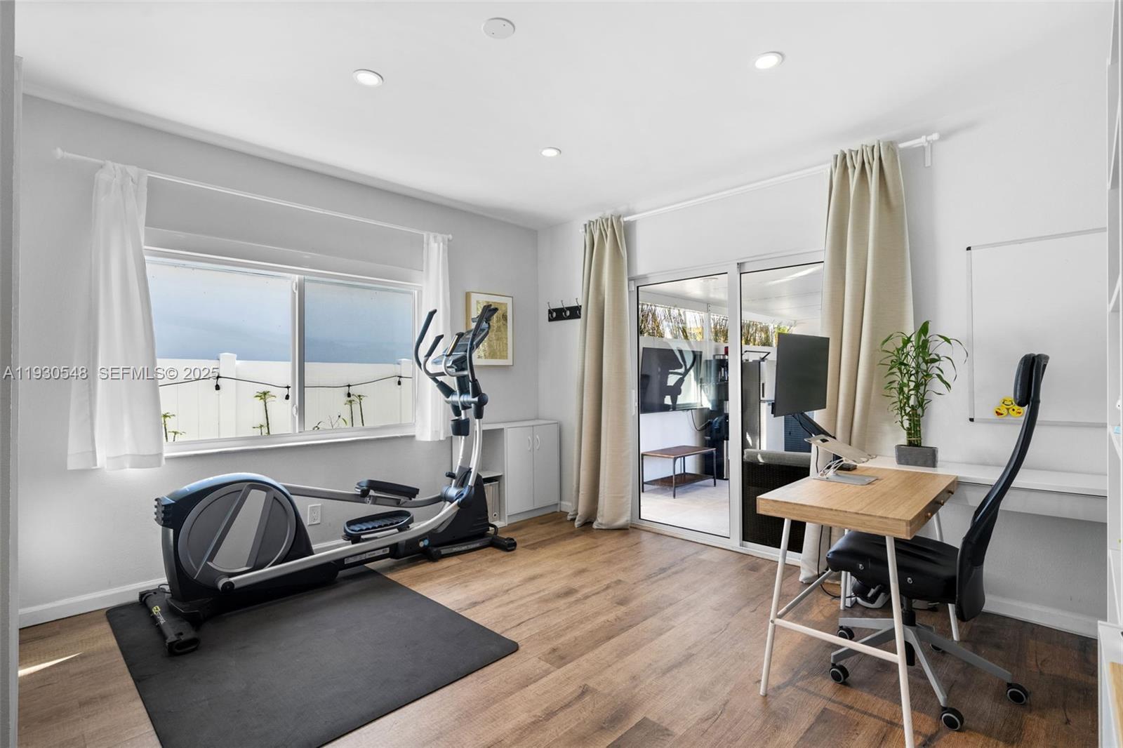 BISCAYNE POINT - Residential