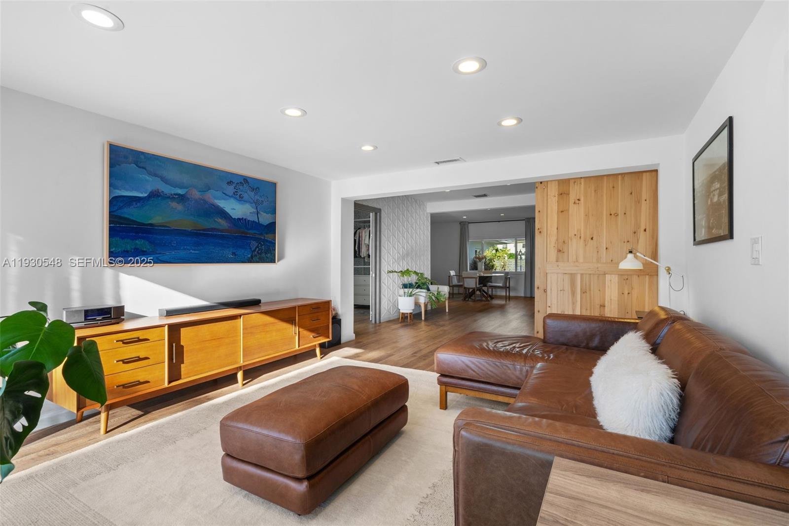 BISCAYNE POINT - Residential